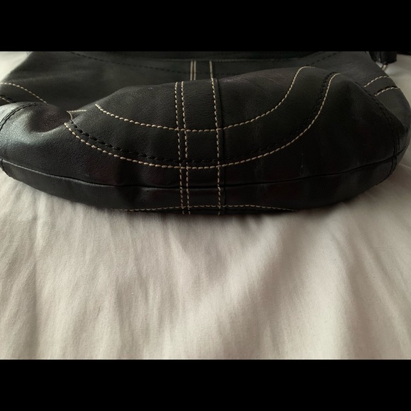 Authentic Coach - Picture 3 of 7